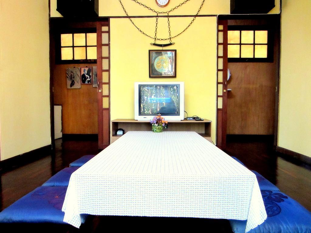 Golden Teak Homestay Mae Rim Bagian luar foto