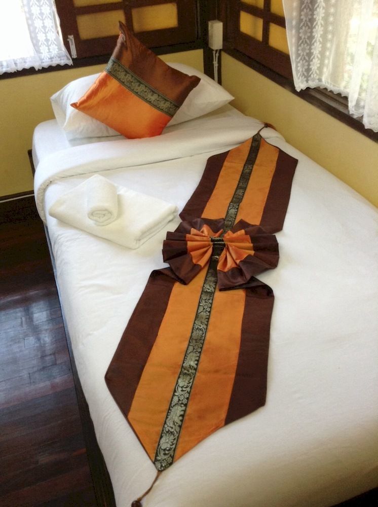 Golden Teak Homestay Mae Rim Bagian luar foto