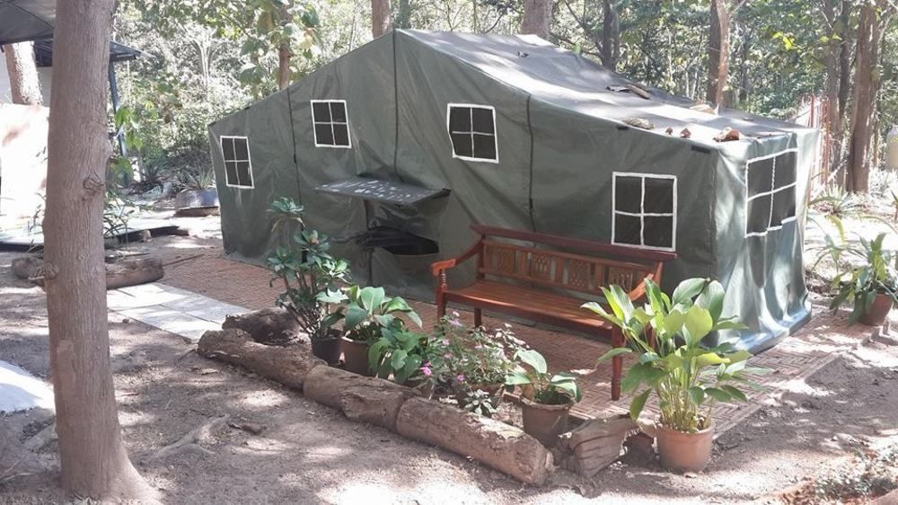 Golden Teak Homestay Mae Rim Bagian luar foto